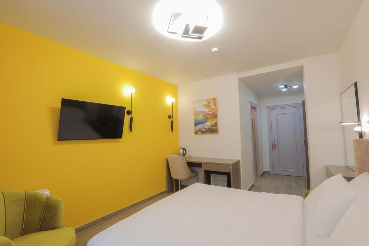 Olia Residence Tirana Buitenkant foto
