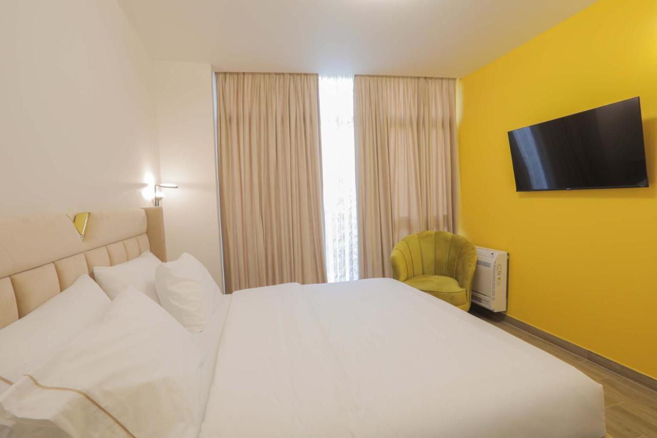 Olia Residence Tirana Buitenkant foto