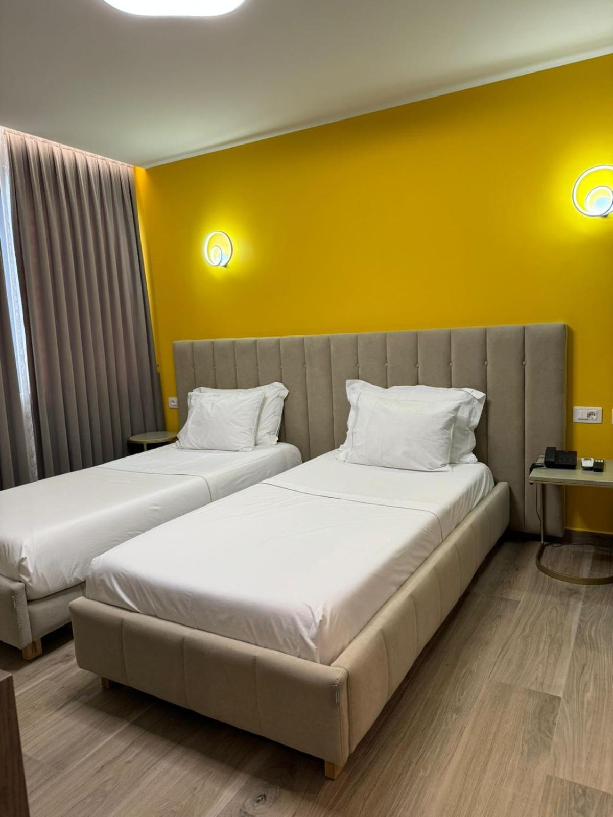Olia Residence Tirana Buitenkant foto
